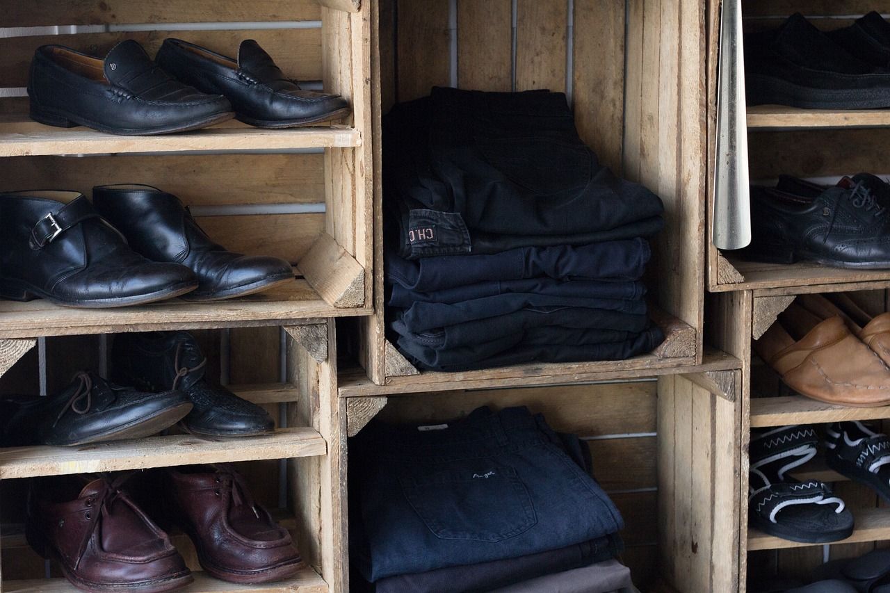 découvrez l'upcycling, une approche écologique et créative qui transforme les déchets en objets uniques et utiles, pour un mode de vie durable.