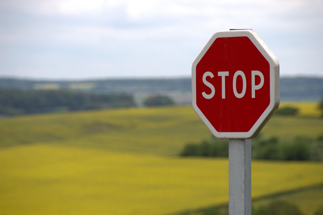 découvrez les réglementations en vigueur et restez informé des normes légales essentielles pour assurer la conformité et la sécurité dans votre secteur d'activité.
