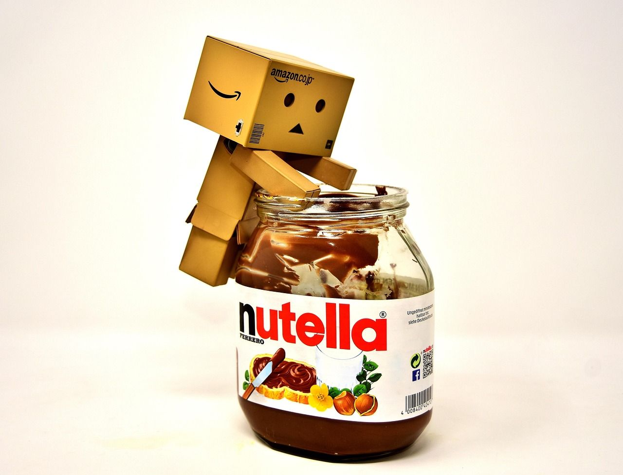 découvrez nutella, la célèbre pâte à tartiner aux noisettes et au cacao, parfaite pour des petits-déjeuners gourmands et des moments de plaisir sucré.