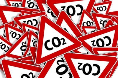 L’administration Trump envisage de dépoussiérer les règles sur les émissions de CO2 pour alléger les contraintes sur les industries polluantes