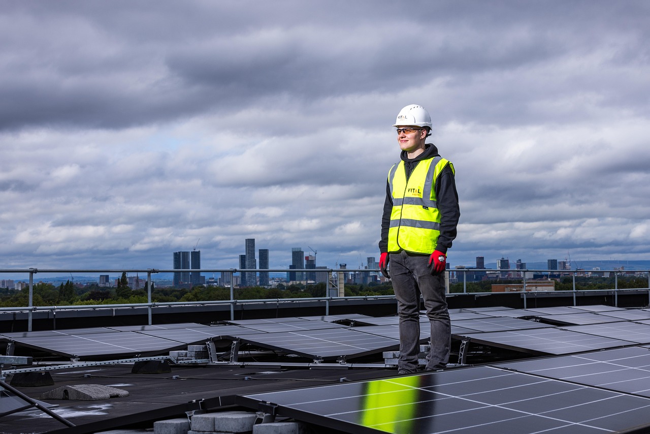 L’hôpital de Saint-Dié affirme son engagement écologique avec l’installation de panneaux solaires pour réduire son empreinte carbone