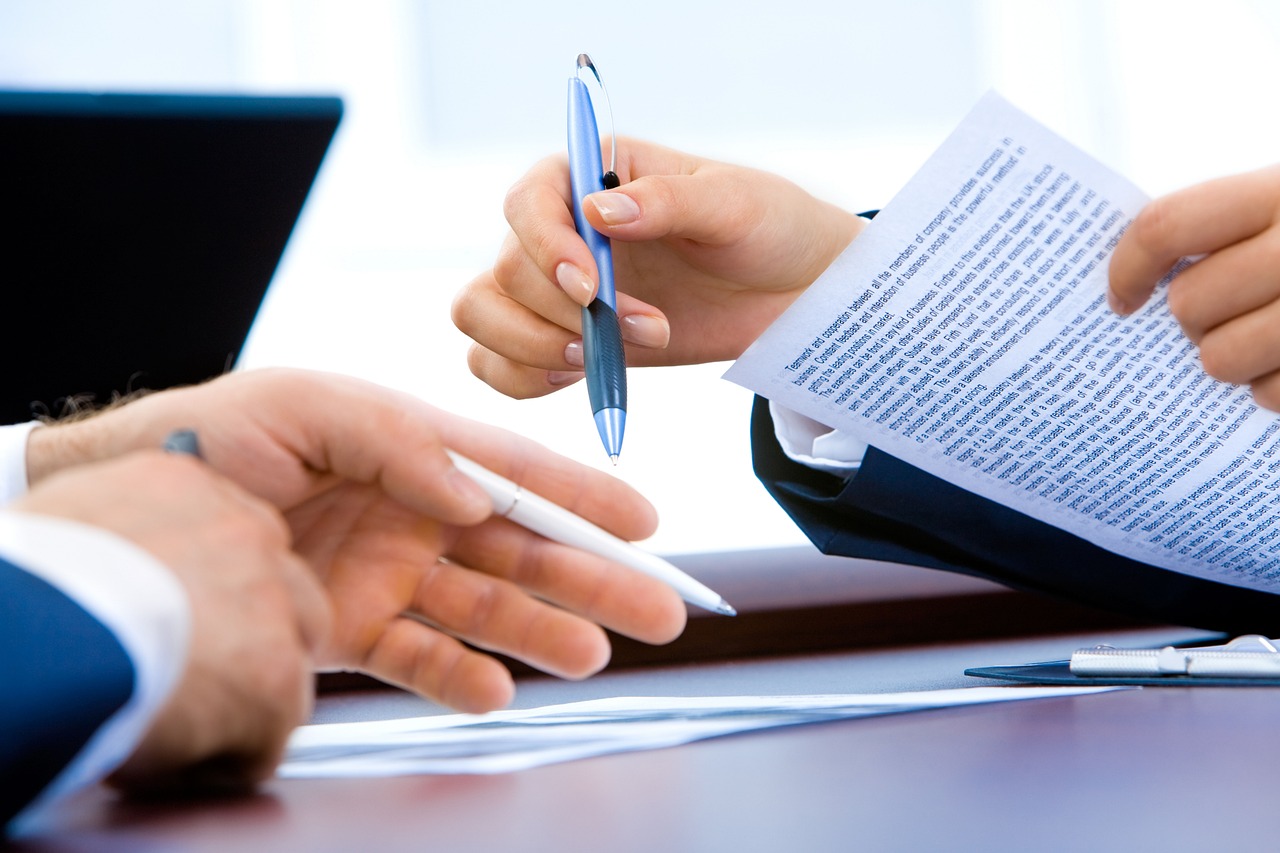 Dix ans après l’Accord de Paris : un anniversaire discret qui révèle les vérités cachées du combat climatique