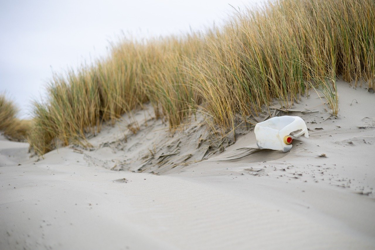 découvrez les enjeux cruciaux des déchets plastiques, leur impact sur l'environnement et les solutions innovantes pour réduire leur présence dans nos océans et écosystèmes.