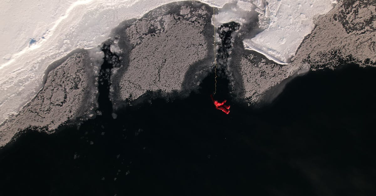 découvrez comment la cartographie des risques climatiques aide les entreprises et les gouvernements à anticiper et à s'adapter aux impacts du changement climatique, en identifiant les zones vulnérables et en développant des stratégies durables pour un avenir résilient.