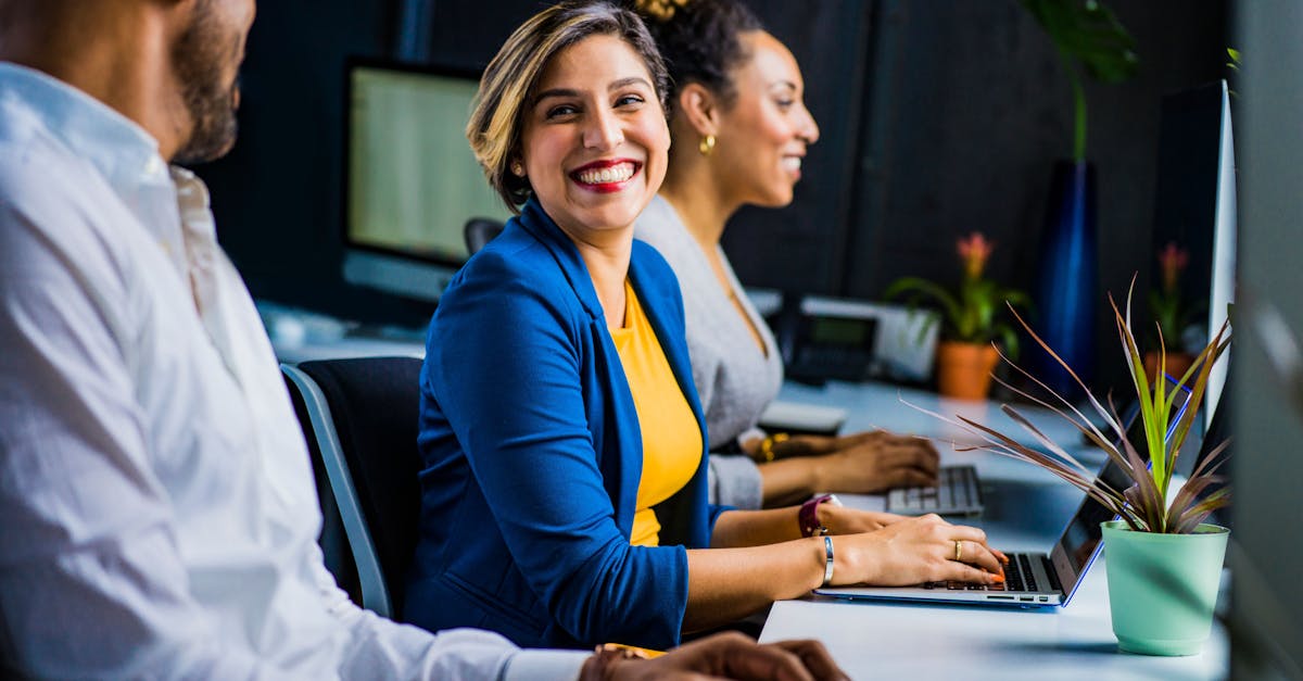 découvrez l'importance du travail d'équipe dans le succès collectif. apprenez des méthodes efficaces pour améliorer la collaboration, renforcer la communication et favoriser un environnement de travail harmonieux.