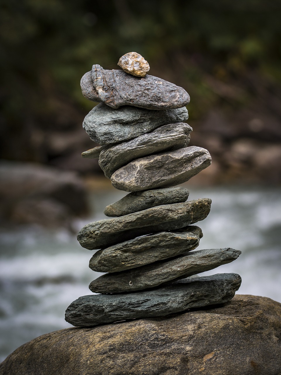découvrez ce qu'est le mass balance, son importance dans la gestion durable des ressources, et comment il permet de suivre et optimiser la chaîne d'approvisionnement pour garantir la traçabilité des matières premières.
