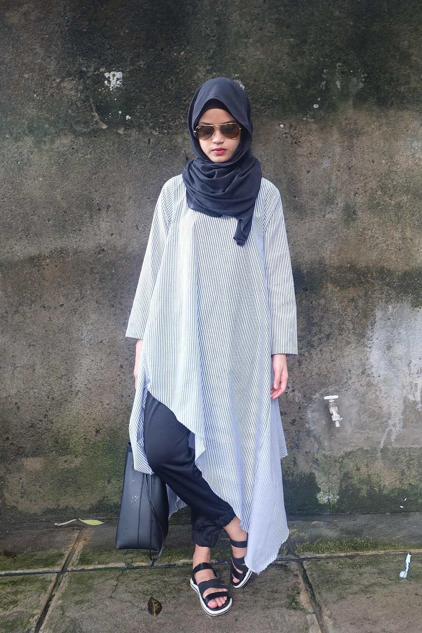 d&eacute;couvrez l'impact de la fast fashion sur l'environnement et les tendances actuelles de la mode rapide, ainsi que des conseils pour adopter une consommation plus responsable.